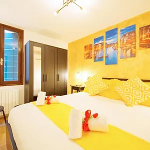 Appartement Calle Dei Fabbri Marble, Venise