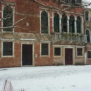 Apartment Ca Sardi, Venice